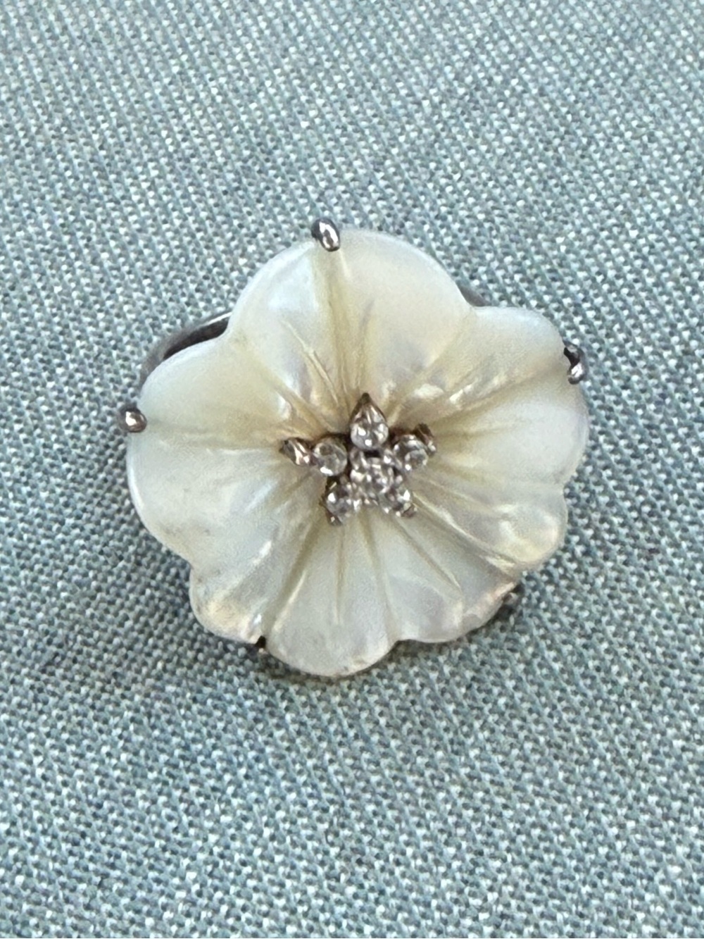 Vintage Sterling Silver Mother of Pearl Flower Crystal Ring 7